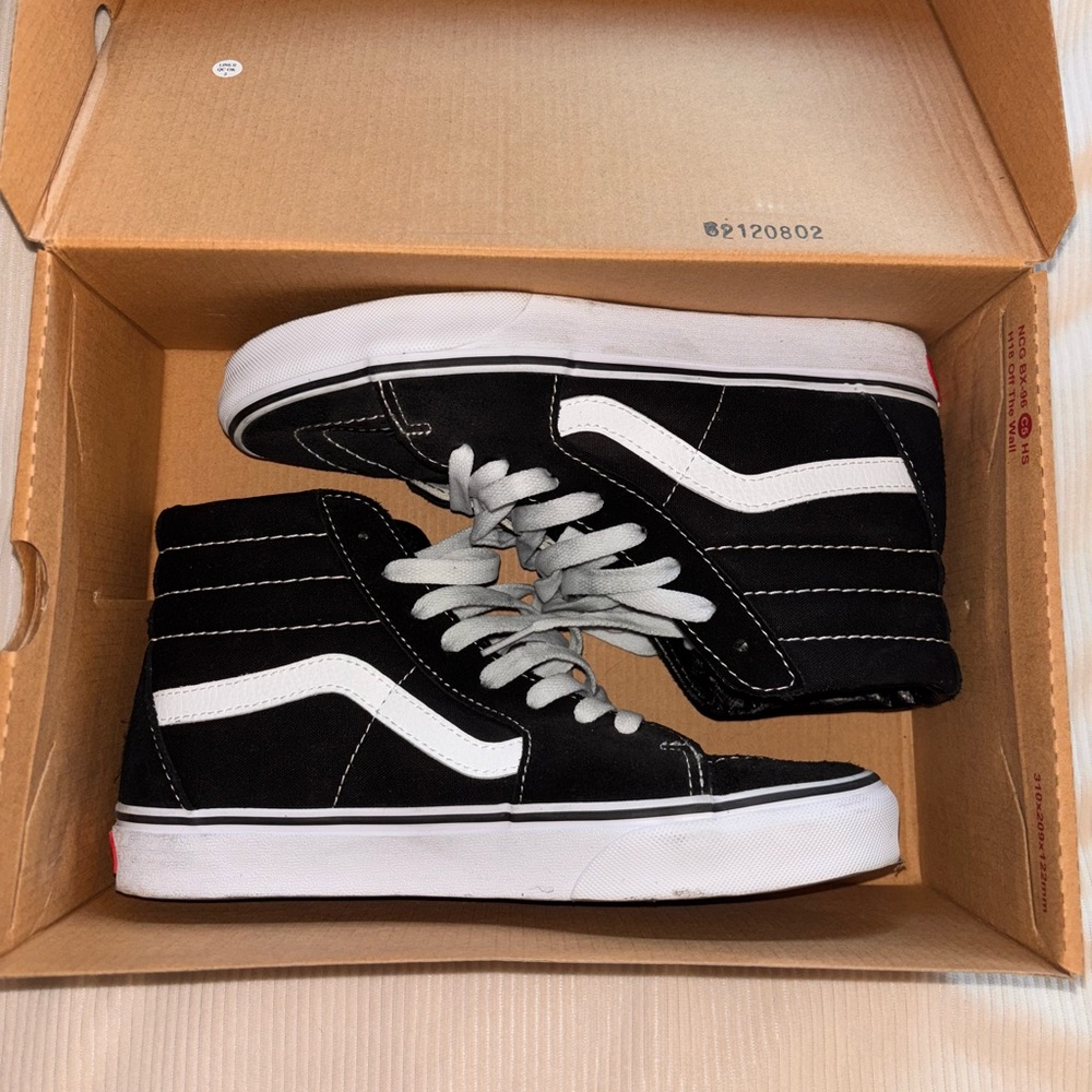 Vans Sk8-Hi sneakers. Worn less than 5 times. Like new, comes with box.